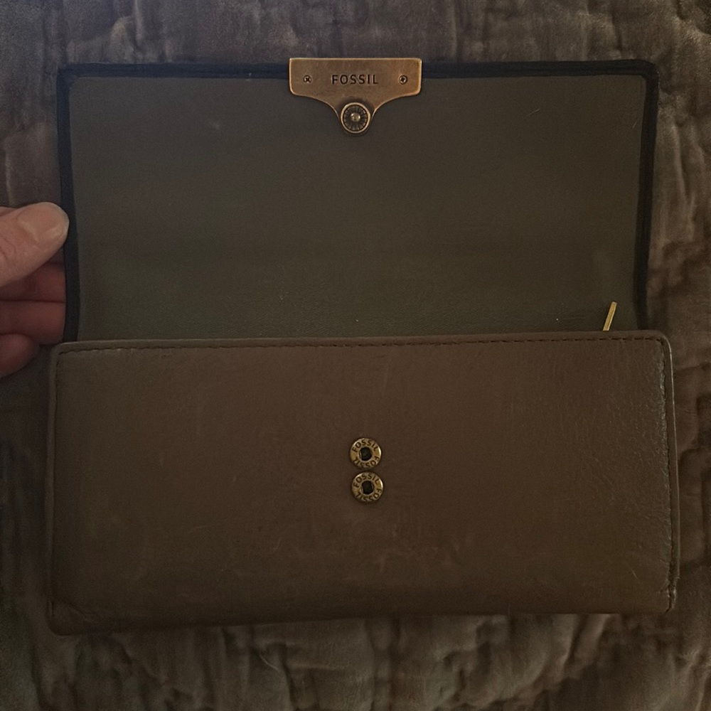 Fossil Wallet. - image 4